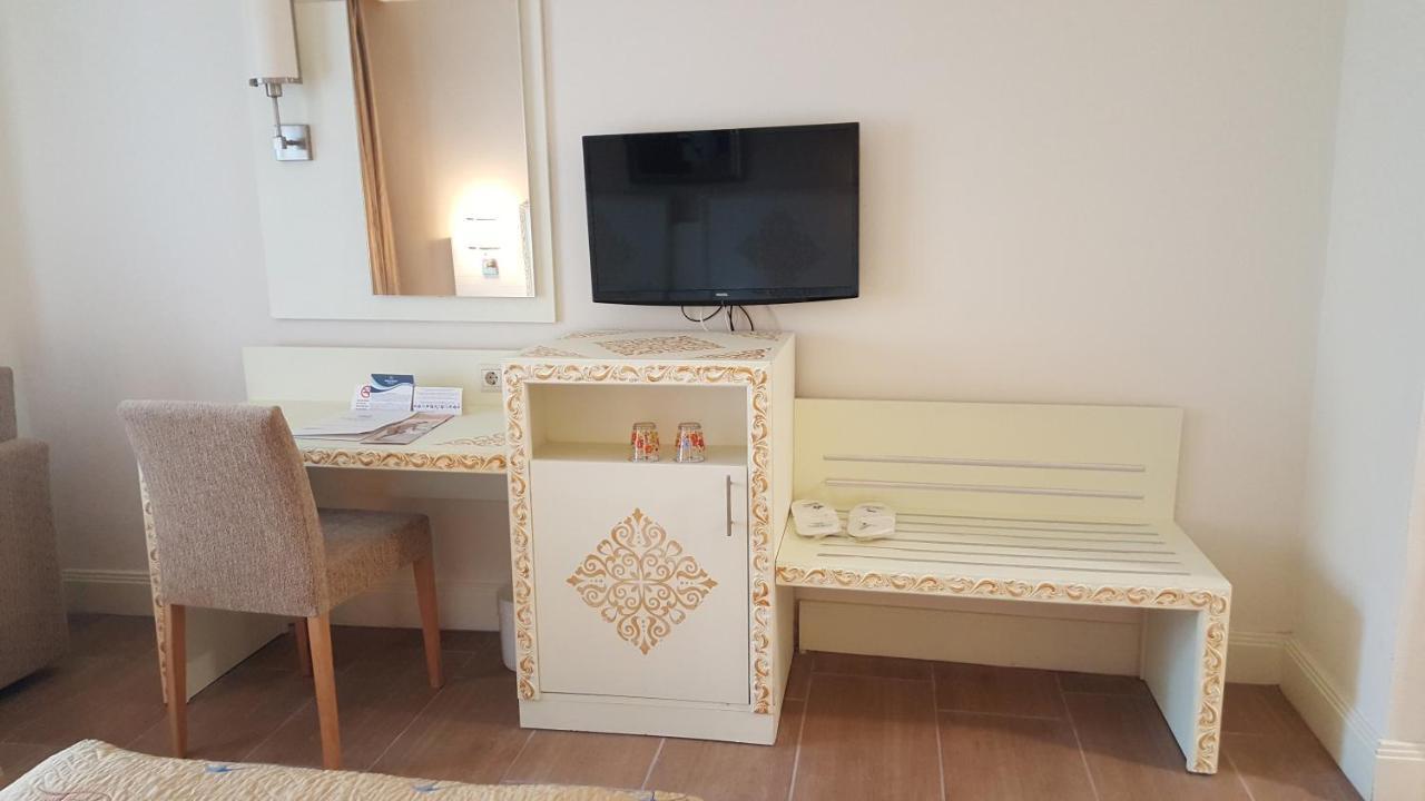 Crystal Admiral Resort Suites & Spa Kızılot Zewnętrze zdjęcie