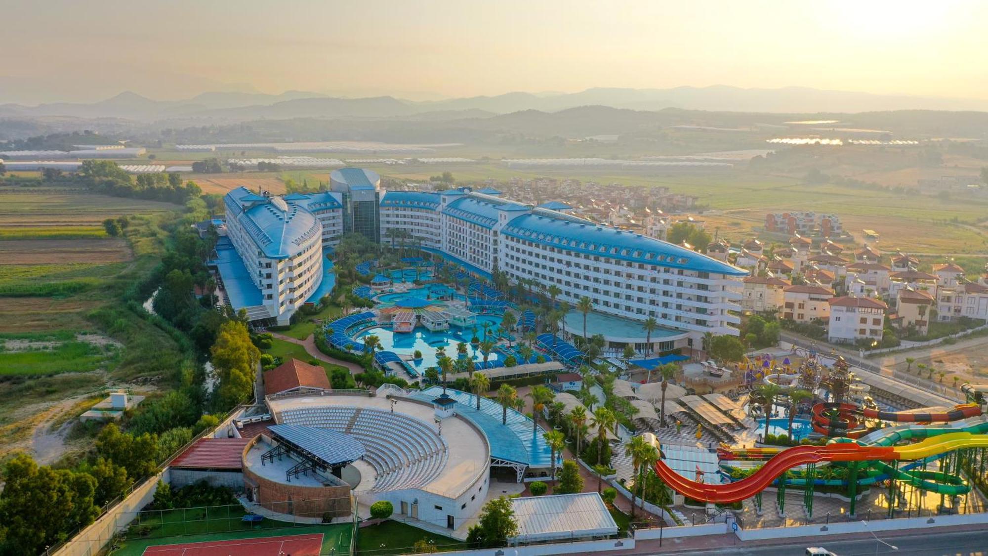 Crystal Admiral Resort Suites & Spa Kızılot Zewnętrze zdjęcie